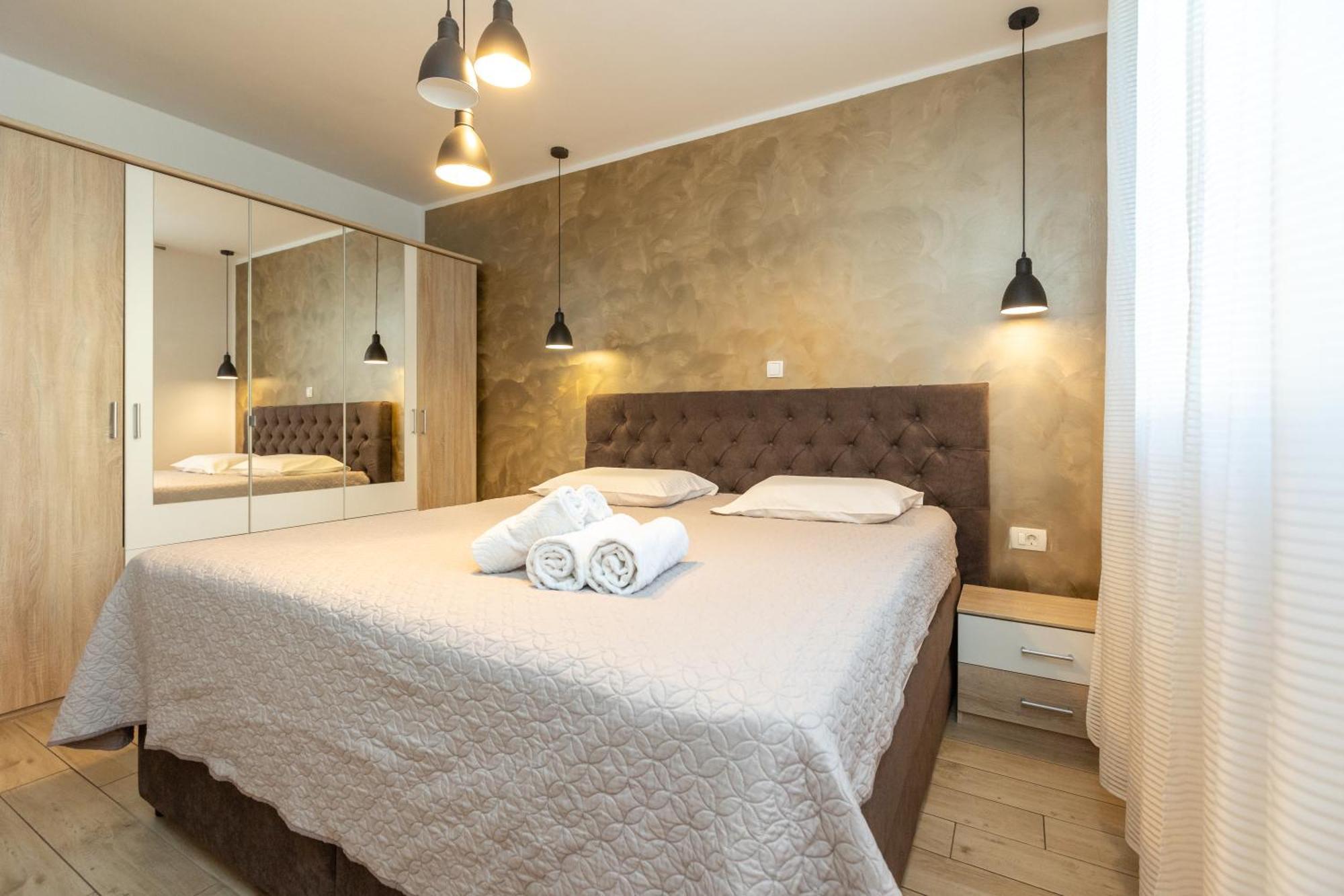 Deluxe Apartment Near The Bridge Zadar Exterior foto